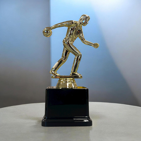 Bowlingstatyett-Guld-155mm