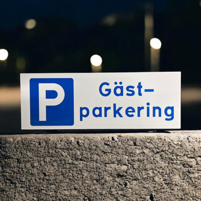 Enskild plats Gästparkering Parkeringsskylt