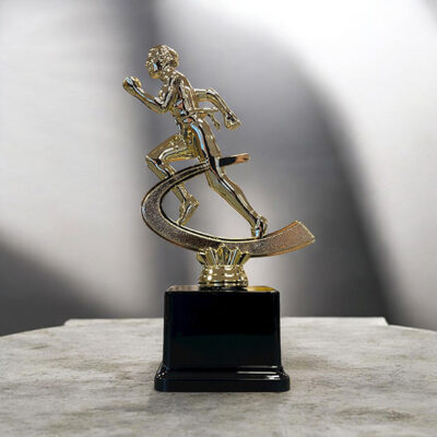 Statyett-Löpning-Guld-205mm