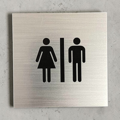 Toalettskylt Dam och Herr silver med svart symbol